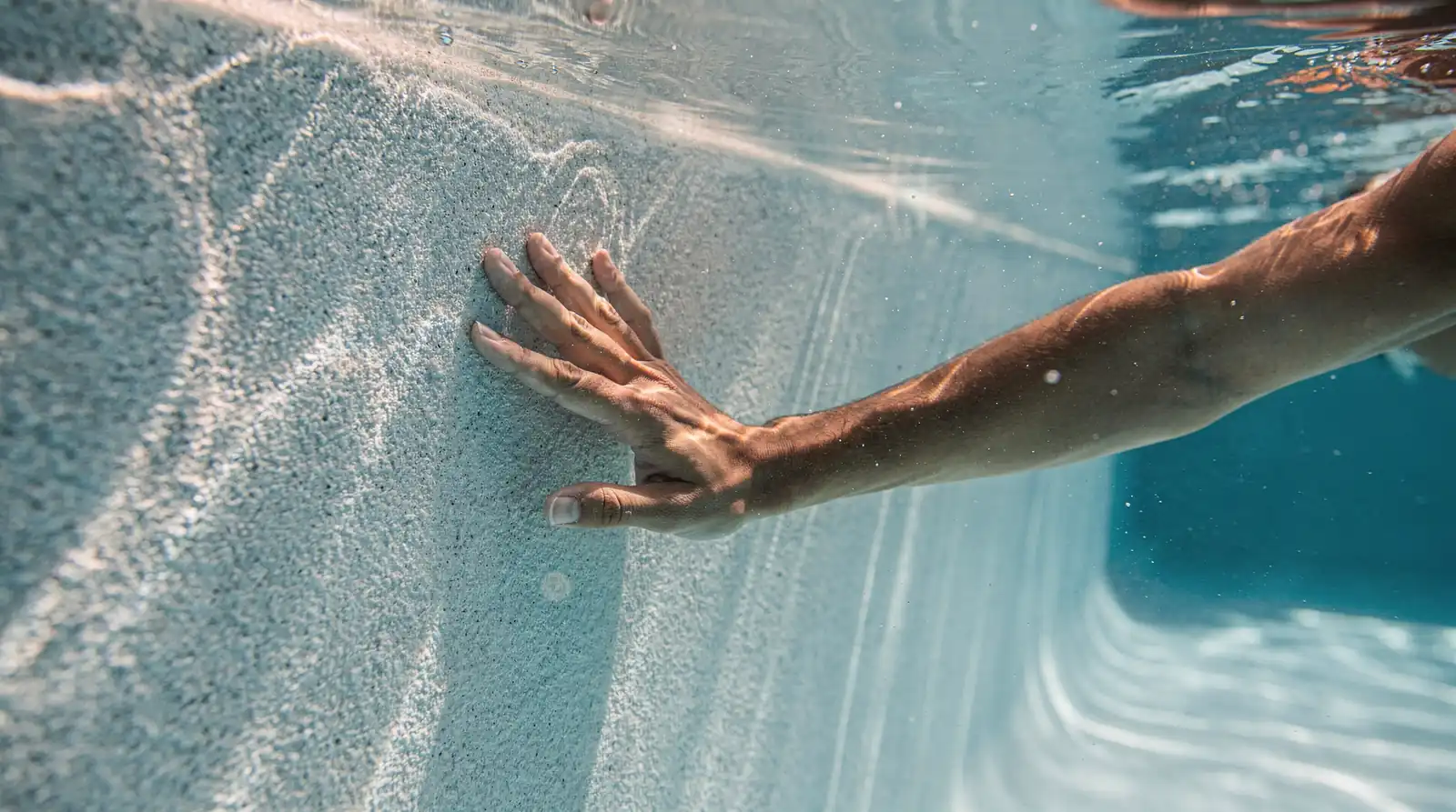 Can an Aging Gel Coat Make a Pool Feel Rough